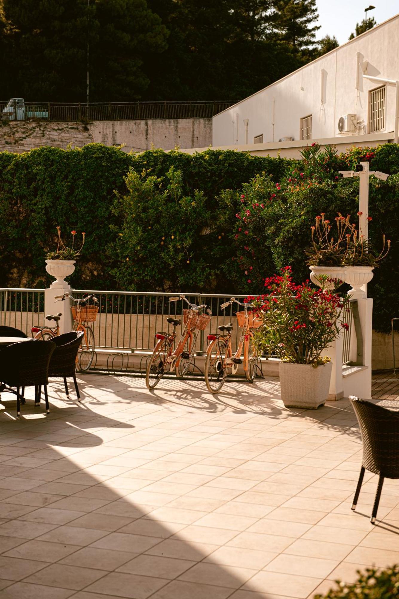 Hotel Degli Aranci В'єсте Екстер'єр фото