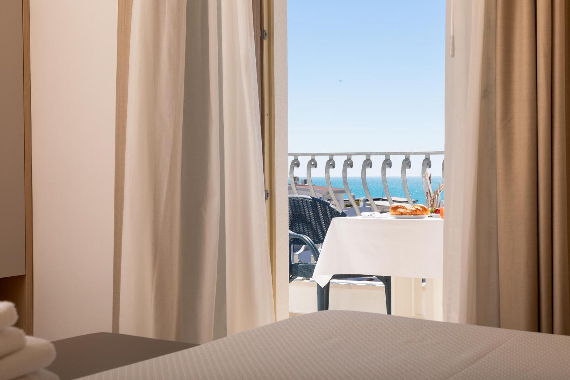 Hotel Degli Aranci В'єсте Екстер'єр фото