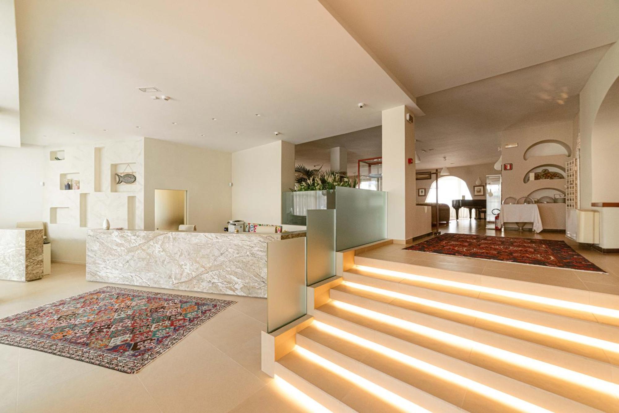 Hotel Degli Aranci В'єсте Екстер'єр фото