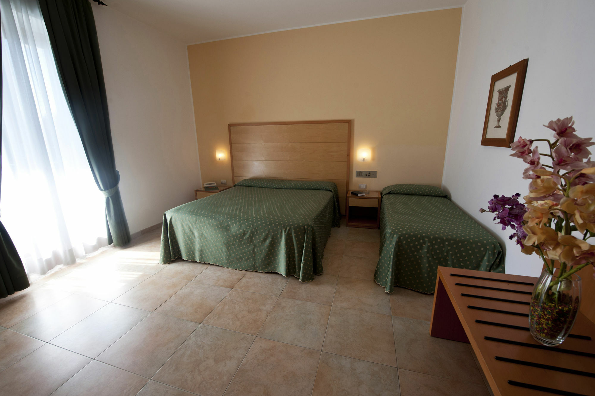 Hotel Degli Aranci В'єсте Екстер'єр фото