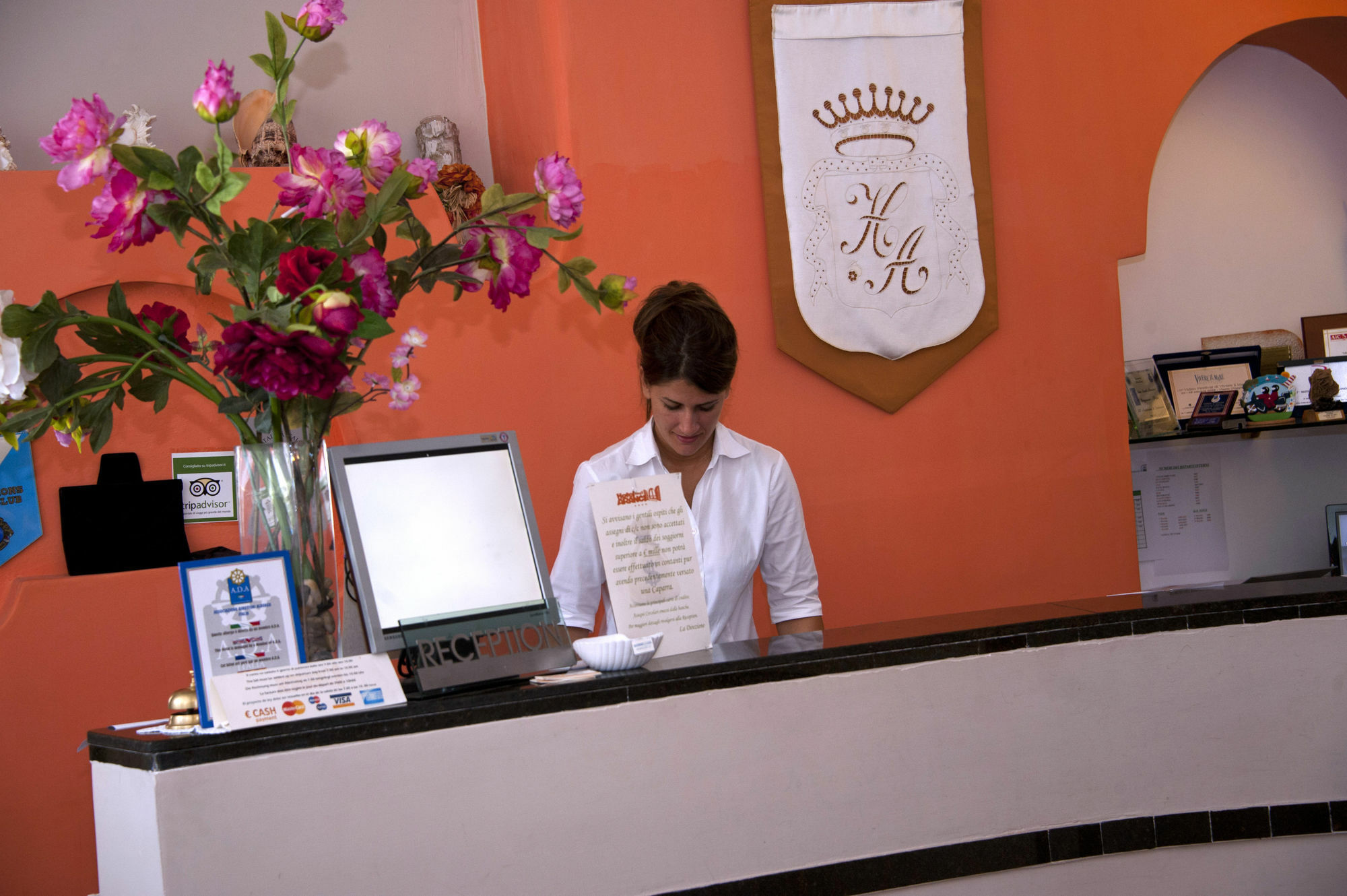 Hotel Degli Aranci В'єсте Екстер'єр фото